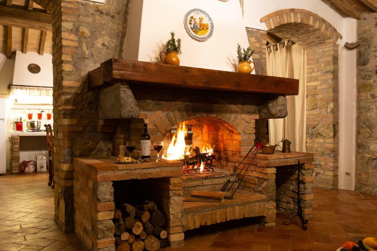הוילה סנטה לוצ'ה Agriturismo Le Vignacce מראה חיצוני תמונה